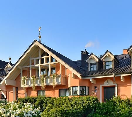 Landhaushotel Hof Wasserkuppe Poppenhausen Exterior foto