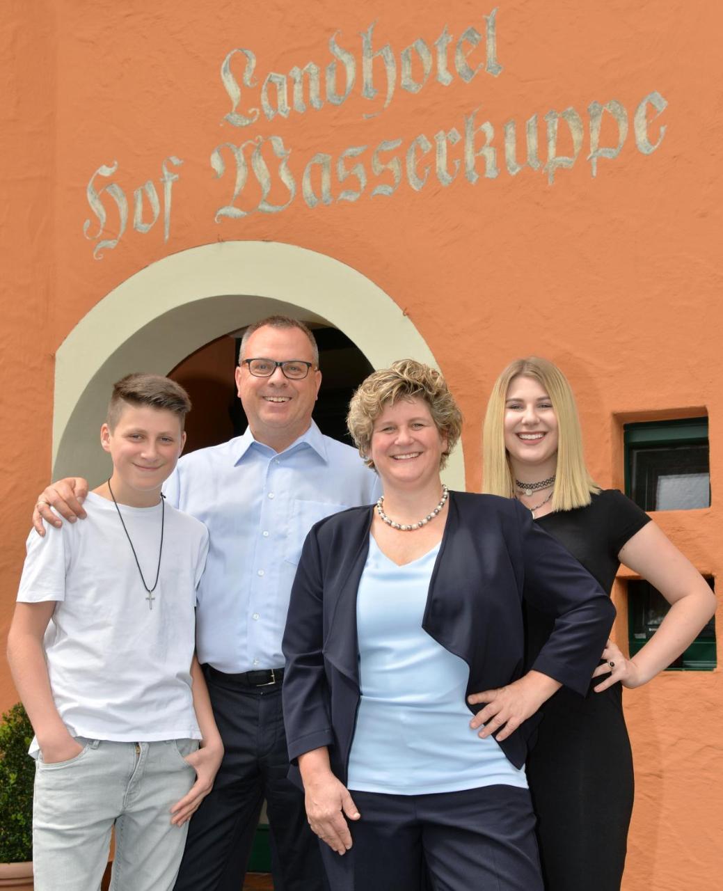Landhaushotel Hof Wasserkuppe Poppenhausen Exterior foto